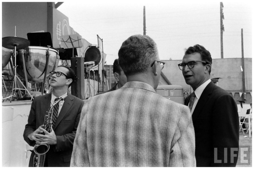 dave-brubeck-at-the-monterey-jazz-festival-backstage-nat-farbman-1958 (1)